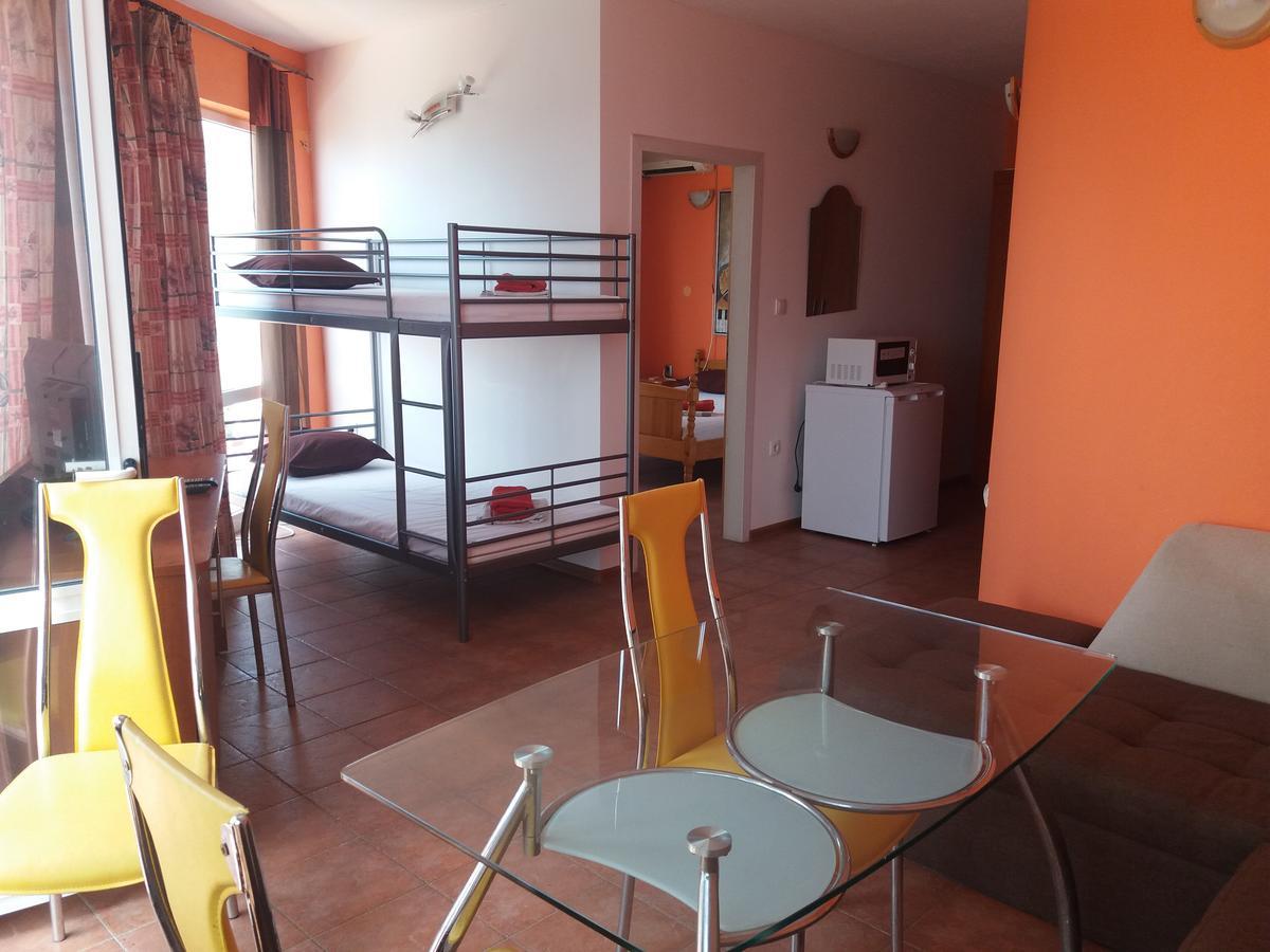 Family Hotel Casablanca Green Varna Ngoại thất bức ảnh